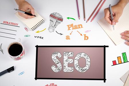 PC网站在手机上按比例缩小适应屏幕代码